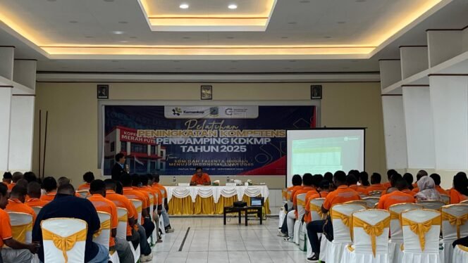 
Suasana kegiatan pelatihan peningkatan kompetensi pendamping KDKMP Tahun 2025 di Nabire. Selasa (18/11/2025). 