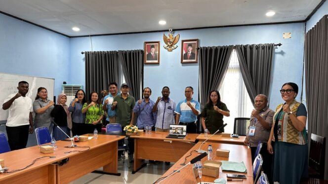 
Tim terpadu saat melaksanakan rapat. (Foto: Istimewa)