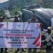 Proses penyaluran BLT di Intan Jaya Menggunakan Helicopter. (Foto: Istimewa)