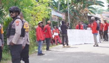 Suasana di Kampus USWIM Nabire, Rabu (10/12/2025). Foto: Edwin Rumanasen/sasagupapua.com
