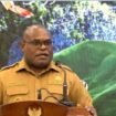 Gubernur Papua Tengah, Meki Nawipa. (Foto: Capture YouTube Bappenas)