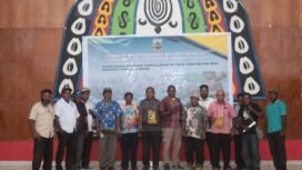 Panitia Mubes suku Mee. (Foto: Yulian Boma for Sasagupapua.com)