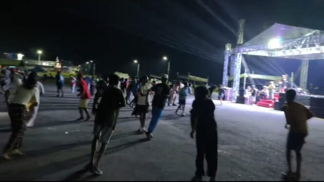 
Suasana gladi bersih di lapangan Bandara Lama Nabire, Senin (12/1/2026). 