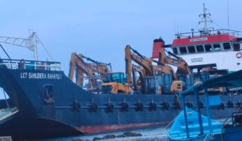 Kapal LCT Samudera Rahayu. Foto: Tim Investigasi WALHI Papua. 