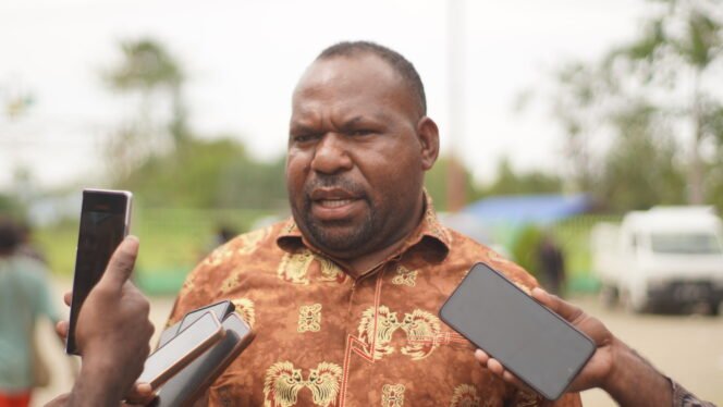 
Bupati Intan Jaya, Aner Maisini. (Foto: Kristin Rejang/sasagupapua) 