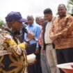 Asisten III Sekretariat Daerah Papua Tengah, Sakharias Marey saat meletakan batu pertama. sebagai tanda pengerjaan gedung gereja GKII Laodikia dimulai, Kamis (5/2/2026). Foto: Kristin Rejang/Sasagupapua.com
