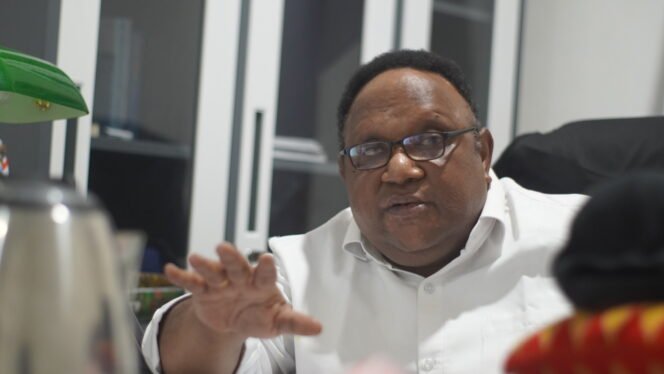 
Wakil Ketua DPR Papua Tengah, John Gobai. (Foto: Kristin Rejang/sasagupapua)