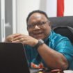Wakil Ketua IV DPR Papua Tengah, John Gobai. (Foto: Edwin Rumanasen)