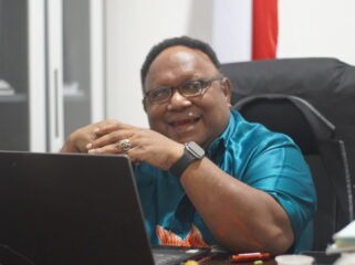 Wakil Ketua IV DPR Papua Tengah, John Gobai. (Foto: Edwin Rumanasen)