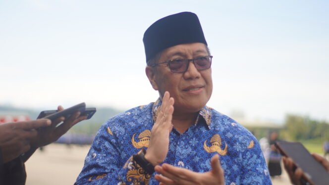 
PJ. Sekda Papua Tengah, Silwanus Sumule ketika diwawancarai pada Rabu (18/2/2026). Foto: Kristin Rejang/Sasagupapua.com