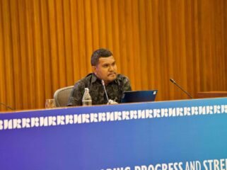 Direktur LBH Merauke, Teddy Wakum.