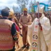 Uskup Keuskupan Timika, Mgr. Bernardus Bofitwos Baru, OSA. Foto: Humas Pemprov Papua Tengah/Abeth You