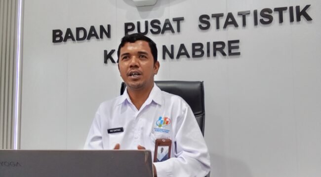 Kepala BPS Nabire, Dio Ginting. (Foto: Kristin Rejang)