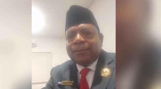 DPR Papua Tengah, Yulianus Magai 