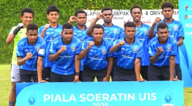 Dolvi, Yance, Jupri (Kiri Bawah) saat mengikuti Soeratin Cup 2025 U-15 bersama team PFA lainnya. (Foto: Istimewa)