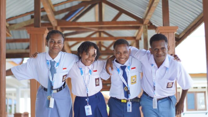 
Siswa dan Siswi di MEPA Boarding School. (Foto: Kristin Rejang/Sasagupapua.com)