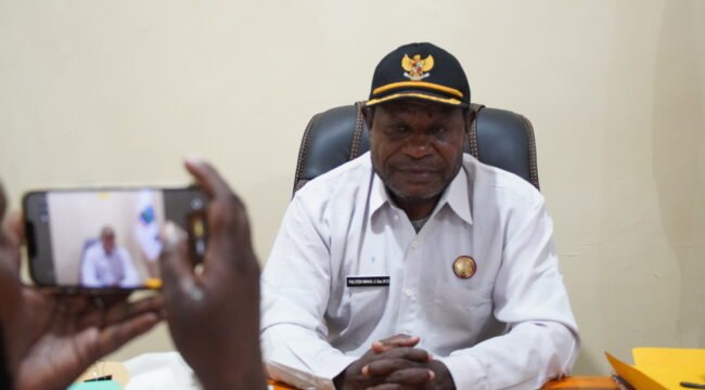 Kepala Dinas Perindustrian dan Perdagangan, Koperasi dan UMKM (Disperindag) Provinsi Papua Tengah, Yuliten Makai. (Foto: Kristin Rejang/Sasagupapua)