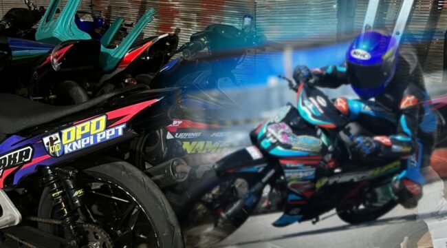 Kusmayadi dan motor yang akan dibawa dalam ajang Road Race Championship Bupati Cup 2026 Teluk Wondama.  