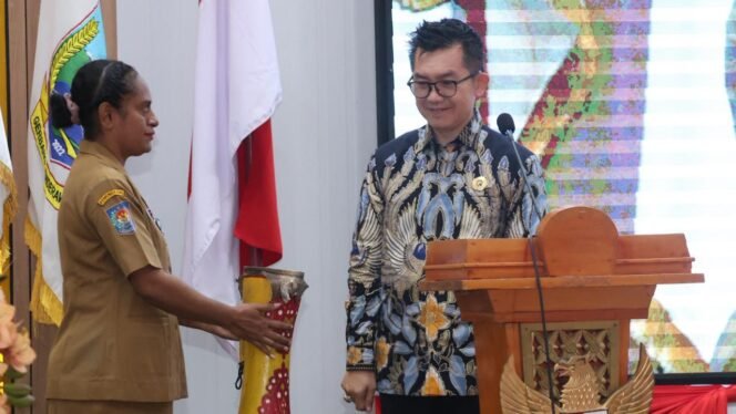 
Kepala Lembaga Administrasi Negara Republik Indonesia (LAN RI) Dr. Muhammad Taufiq, DEA. (Foto: Humas Pemprov Papua Tengah)