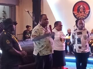 Kepala Badan Perencanaan Pembangunan, Riset, dan Inovasi Daerah (Bapperida) Papua Tengah, Eliezer Yogi. (Foto: Kristin Rejang/Sasagupapua)