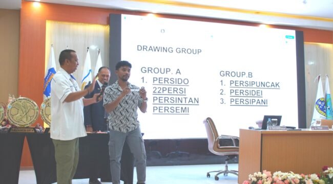 Drawing penyisihan pembagian group Liga 4 Zona Papua Tengah 2025/2026. (Foto: Edwin Rumanasen)