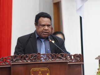 Wakil Ketua III DPR Papua Tengah, Bekies Kogoya. 