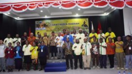 Suasana foto bersama dalam momen Rapat Kerja Daerah (Rakerda) I yang bertempat di Nabire, Jumat (24/4/2026). Foto: Kristin Rejang/Sasagupapua.com).