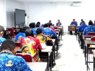Suasana rapat internal BPKSDM Papua Tengah. (Foto: Humas Pemprov Papua Tengah)
