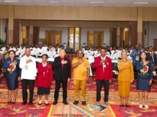 Foto bersama saat Pembukaan RPL di Ballroom Kantor Gubernur Papua Tengah. (Dok.Humas Pemprov Papua Tengah)