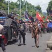 Potret momen aksi masyarakat di Nabire saat melakukan aksi demo damai terkait kasus Dogiyai berdarah. (Foto: Kristin Rejang/Sasagupapua.com)