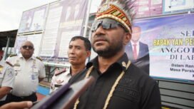 Anggota Komisi XIII DPR RI, Yan Permenas Mandenas. (Foto: Kristin Rejang/sasagupapua.com)