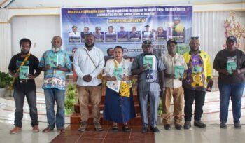 Suasana peluncuran buku Tragedi Dogiyai Berdarah 31 Maret 2026 : Catatan Kritis Solidaritas Rakyat Papua (SRP) di Dogiyai. (Foto: Kristin Rejang/Sasagupapua)