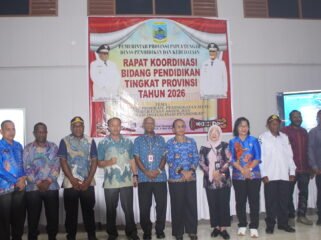 Foto bersama usai kegiatan Rakor bidang pendidikan tingkat provinsi. (Foto: Kristin Rejang/Sasagupapua.com)