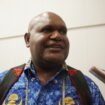 Kabid Data Dinas Pendidikan dan Kebudayaan Papua Tengah, Yulianus Kuayo saat diwawancarai, Jumat (8/5/2026). Foto: Kristin Rejang/Sasagupapua.com.