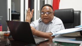 Wakil Ketua IV DPR Papua Tengah, John Gobai. (Foto: Kristin Rejang/Sasagupapua)