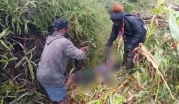 Foto evakuasi korban di Puncak. (Foto: Ist)