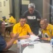 Momen DPRPT bertemu dengan Anggota DPR RI Dapil Papua Tengah, Soedeson Tandra, di Nabire untuk meneruskan aspirasi masyarakat Dogiyai, Senin (11/5/2026) malam. (Foto: Ist)
