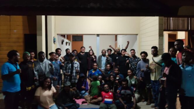 
Foto bersama usai diskusi. (Foto: Ist)