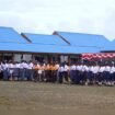 Siswa-siswi peserta upacara di lingkungan Mepa Boarding School. (Foto:Edwin Rumanasen/sasagupapua)