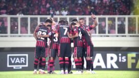 Skuad Mutiara Hitam saat menjamu Persiku Kudus di Likas Enembe Stadion, Minggu (03/5/2026). Foto: Media Officer Persipura 