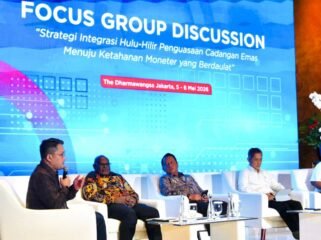 Gubernur Meki Nawipa saat menghadiri Focus Group Discussion (FGD) dengan tema Sterategi Intengrasi  Hulu-Hilir Penguasaan Cadang Emas Menuju Ketahanan Moneter Yang Berdaulat di Jakarta. (Foto: Istimewa).