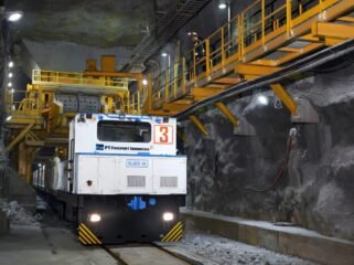 Area Tambang Bawah Tanah Grasberg Block Cave (GBC) PT Freeport Indonesia. Pada 2025, volume penjualan PTFI untuk tembaga sebesar1,2 miliar pound serta1,1 juta ounces emas. (Foto: Corcom PTFI)