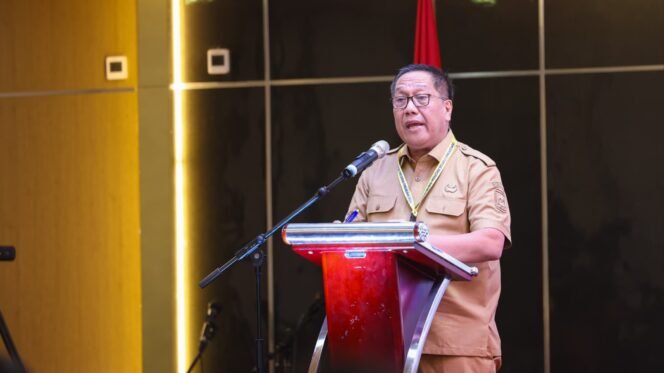 
Sekda Provinsi Papua Tengah, Siliwanus Sumule. (Foto: Humas Pemprov Papua Tengah)