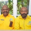 Wakil Ketua DPD I Partai Golkar Provinsi Papua Tengah, Gerson Wandikbo dan Sekretaris DPD I Golkar Papua Tengah, Simson Jefferson Kayame. (Foto: Kristin Rejang/sasagupapua.com)