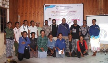 Foto bersama usai Pelatihan Pendidikan Reproduksi : Mengenal Alat-Alat Reproduksi dan Fungsinya di Asrama Putri Paniai. (Foto: Kristin Rejang/Sasagupapua.com)