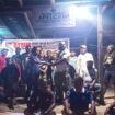 Anggota DPR Papua Tengah, Araminus Omaleng saat menerima aspirasi dari para pencaker yang tergabung dalam APELCAMI. (Foto: Ist)