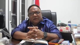 Wakil Ketua IV DPR Papua Tengah, John Gobai. (Foto: Kristin Rejang/sasagupapua.com)