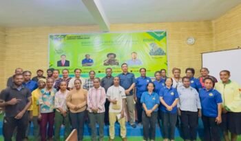 Momen foto bersama usai kegiatan Literasi Digital bagi perempuan yang diselenggarakan oleh Pemuda Katolik Komcab Nabire. (Foto: Istimewa for Sasagupapua.com)