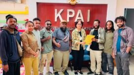 Penyerahan laporan kematian Aliko Walia, Kantor KPAI, Jakarta Pusat. (Foto: Dei Nadipapua)