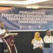 Kepala Bidang Sumber Daya Kesehatan (SDK) Dinas Kesehatan Provinsi Papua Tengah, Kristianus Tebai saat membawakan sambutan. (Foto: Humas Pemprov Papua Tengah)